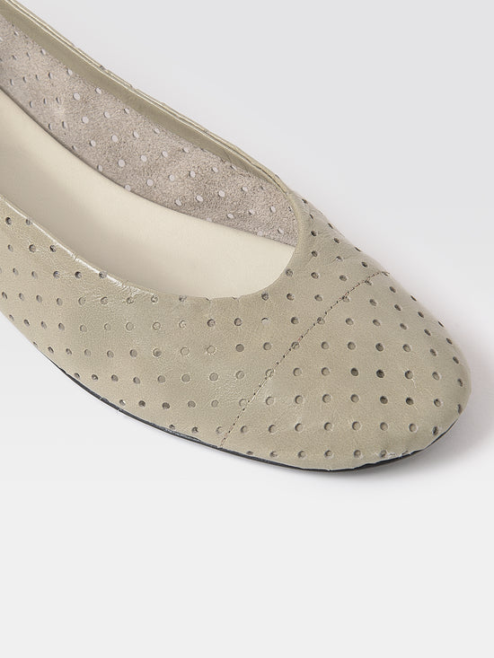 Bailarina Perforated